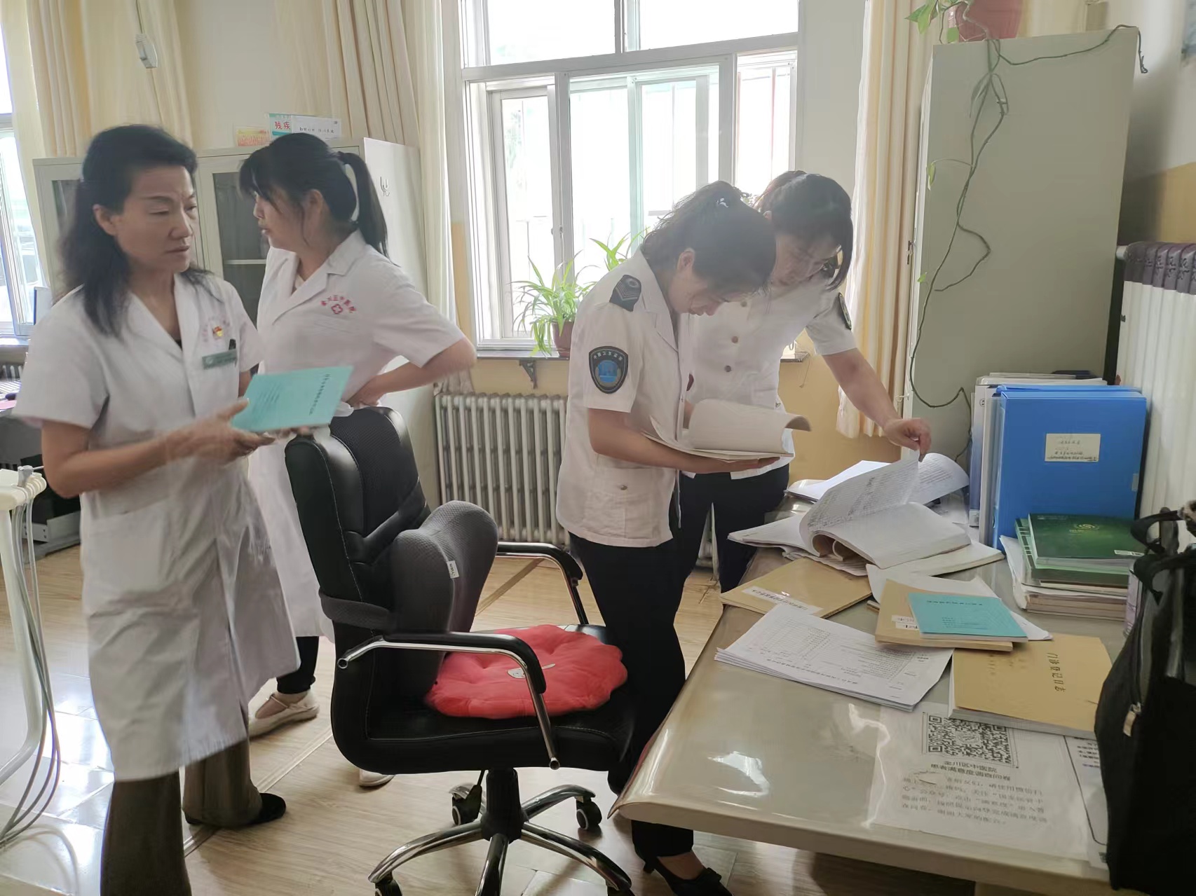 金昌市疾病預(yù)防控制中心組織開展中醫(yī)藥專項(xiàng)檢查 推動(dòng)中醫(yī)診所服務(wù)規(guī)范化